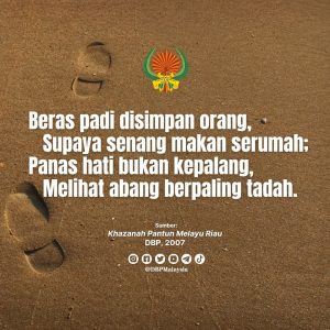 beras padi disimpan orang 041021