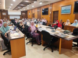 1. Penceramah bergambar bersama peserta